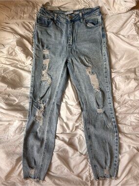 **Tinseltown Distressed Skinny Jeans | Size 1**